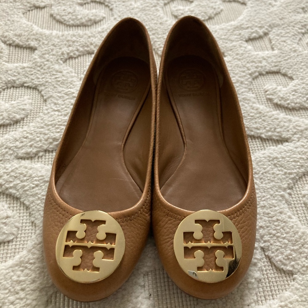 Tory Burch Chestnut with Gold Flat, Sz 7